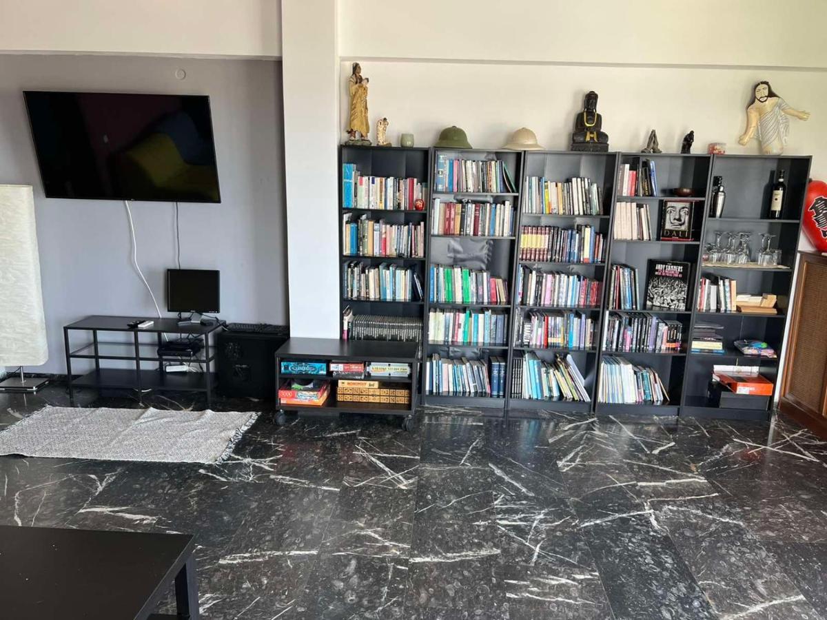 Alimos Marina Huge 3Bd Apartment أثينا المظهر الخارجي الصورة
